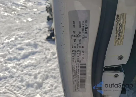 2016 Jeep Compass Latitude из США, поврежденный, VIN 1C4NJDEB3GD792300